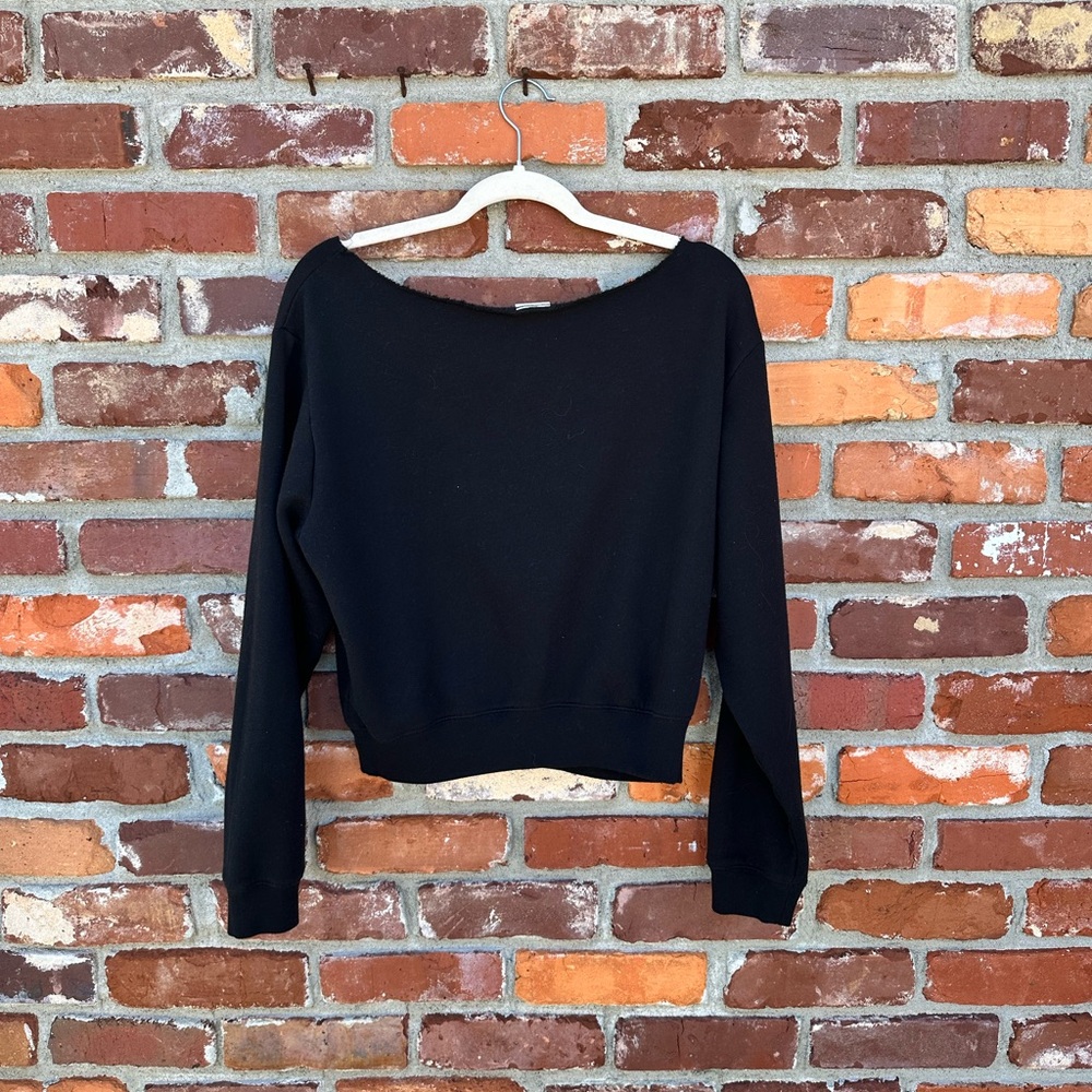 EUC PINK Victoria's Secret Black Sweatshirt - Picture 2 of 3